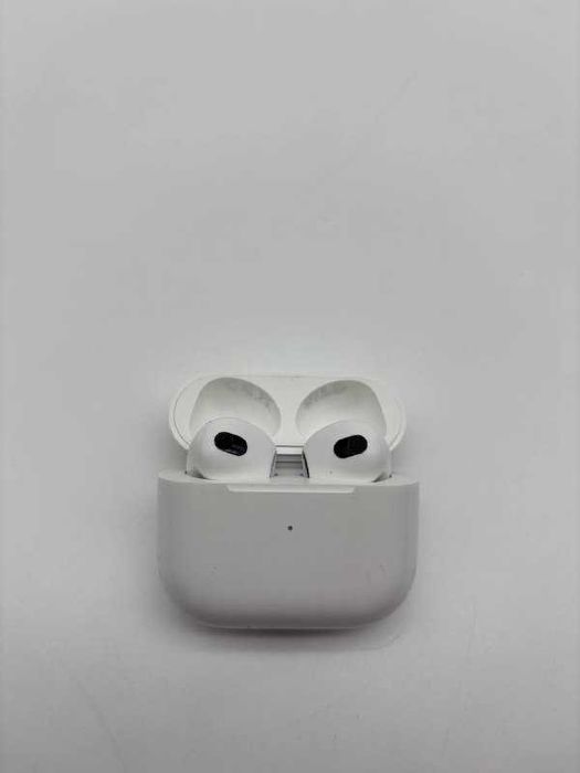 Apple AirPods (3rd Gen)