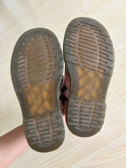Розовые ботинки Dr. Martens 27 размер