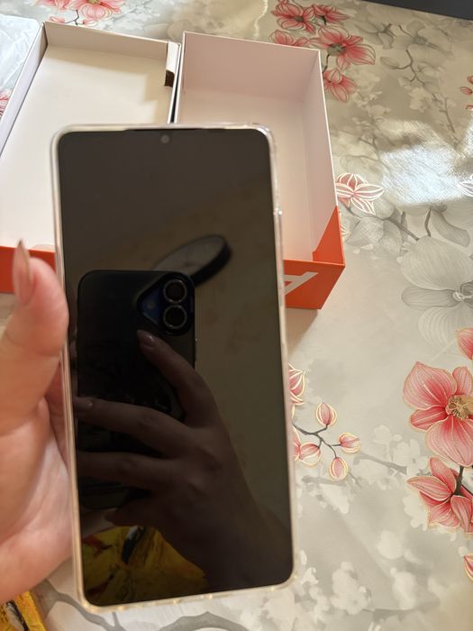 Продам телефон новый!