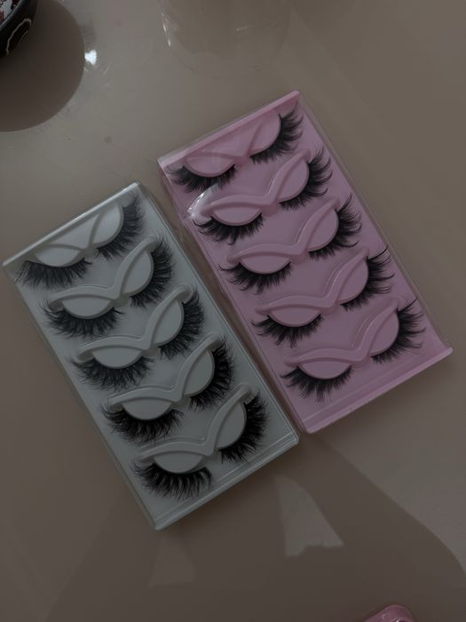 Продам накладные ресницы