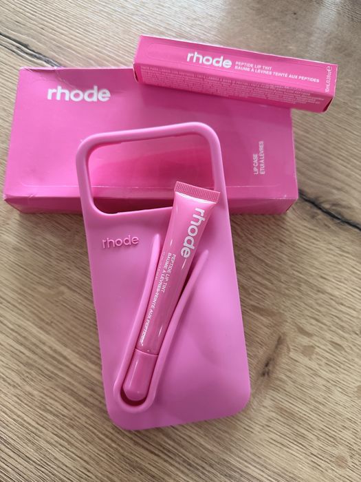Rhode Lip Case + Peptide Lip Tint за 17pro max