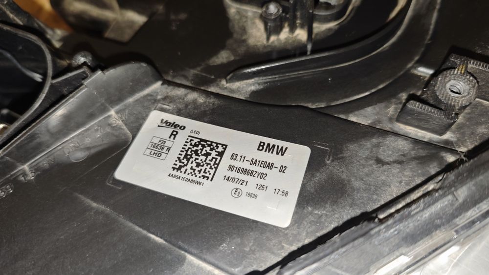 Десен фар от BMW X2 E39 Full LED