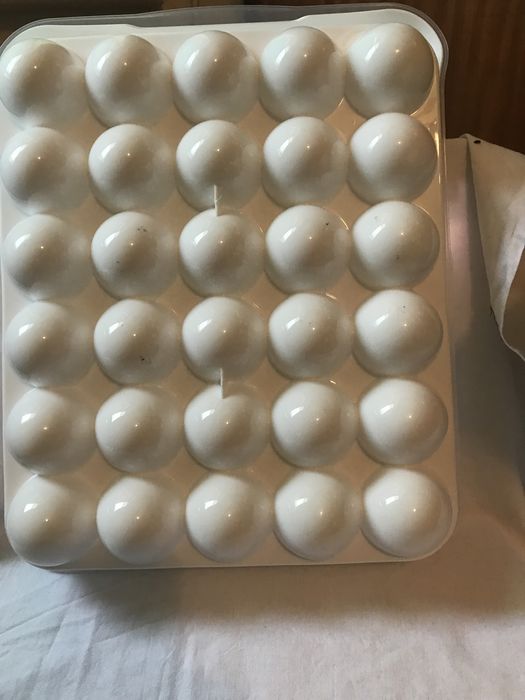 Контейнер за пренос и съхранение на яйца--30бр-Силикон. форми за печен