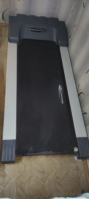 Беговая дорожка не эксплуатировалась