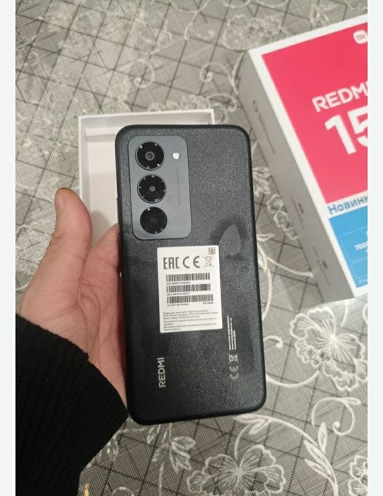 Продам совершенно новый смартфон