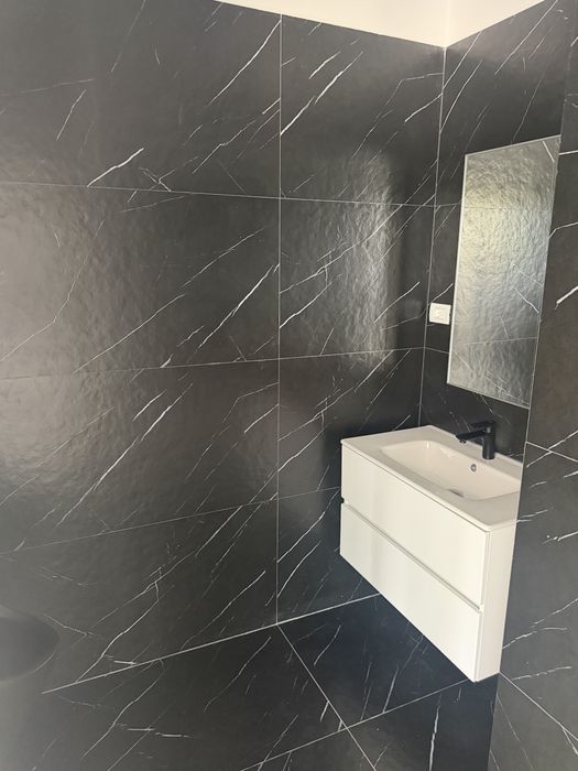 Spatiu comercial de inchiriat - langa Penny - Mai multe