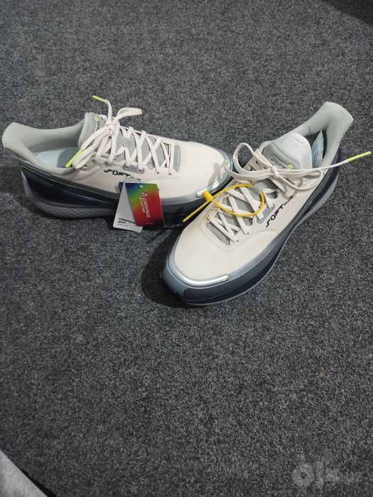 Yangi Li-Ning Soft Plus 3 krossovkasi sotiladi (Original, 43 razmer)
