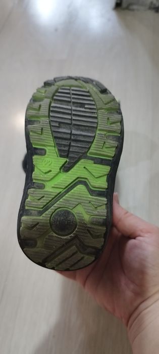 Продам обувь для мальчика