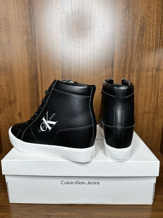 Оригинал Calvin Klein женские кроссовки