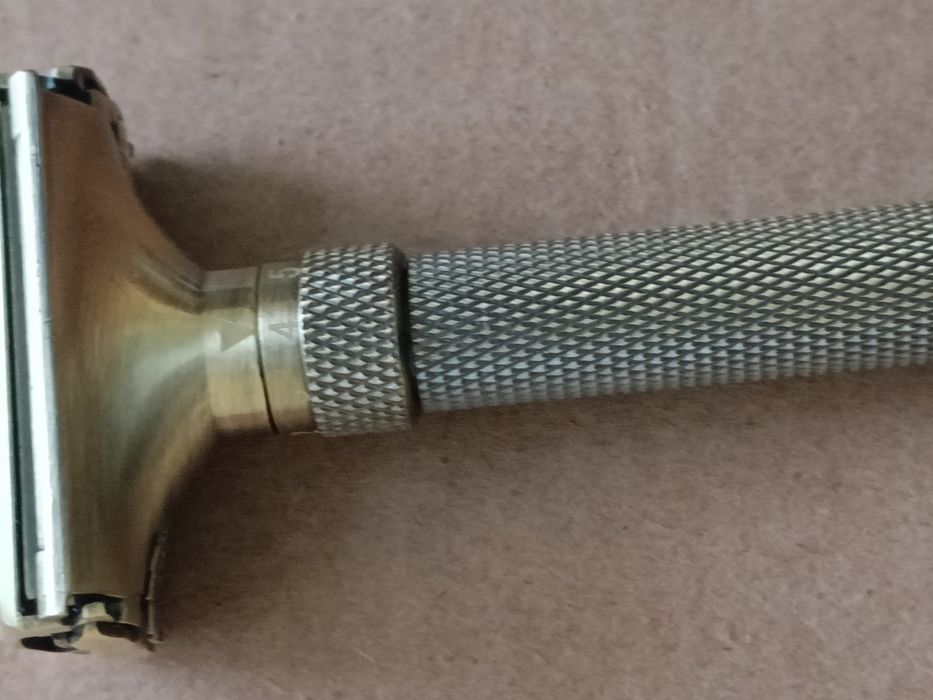 Бритвенный станок