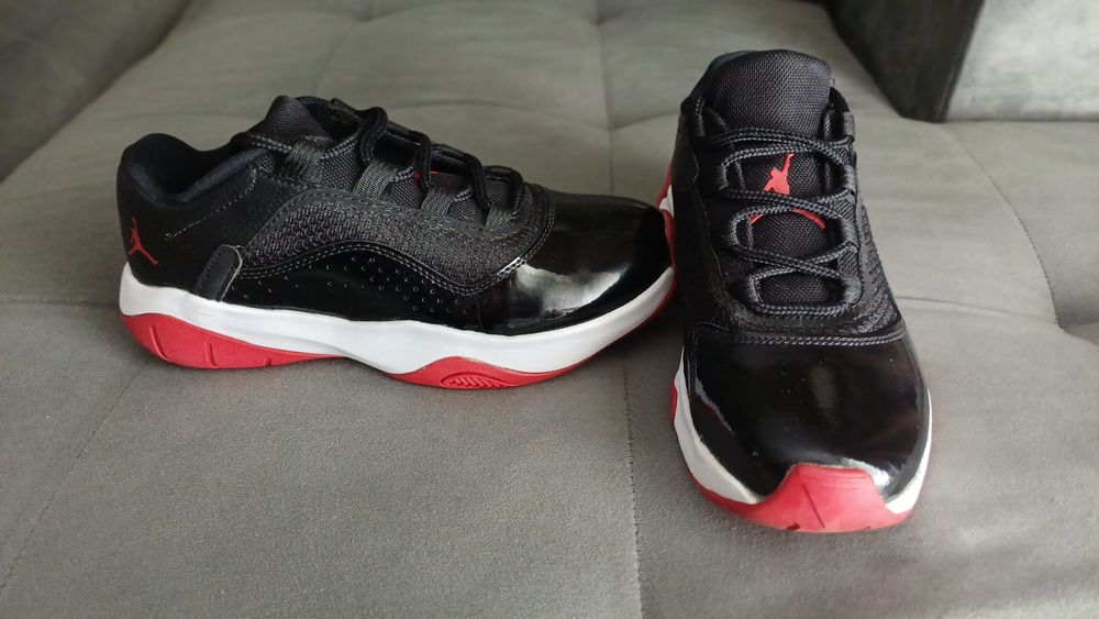 Nike  AIR JORDAN 11 Cmft Low