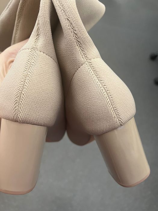 Ботуши бежови текстил