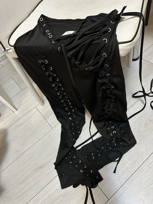 Изрязан секси панталон