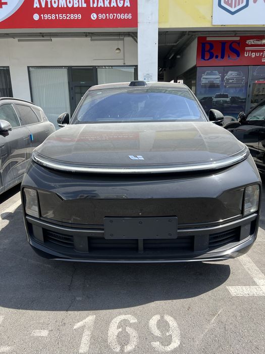 Lixiang L8  18 ming probeg 44000$ nalichida tayyor