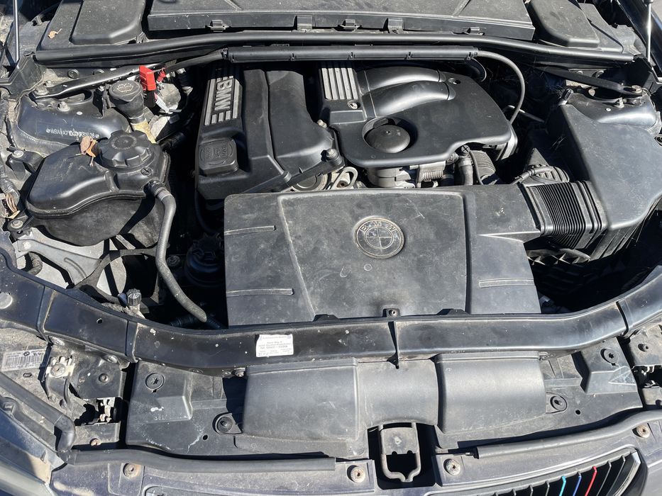 Dezmembrari bmw 320i e90 e91 e92 n46b20 benzina piese motor cutie etc