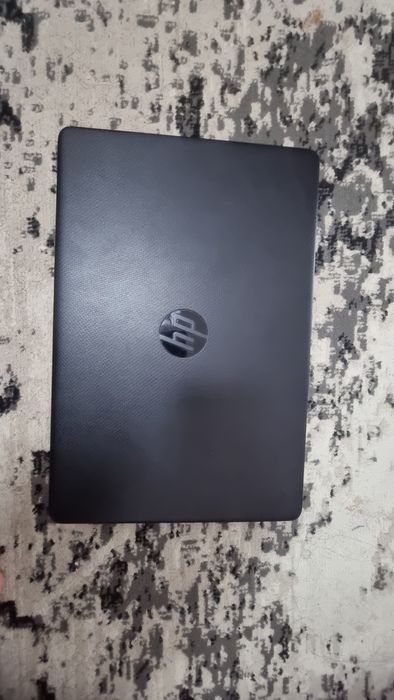 HP Laptop 15s-fq5000nia