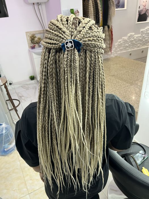 Косы локоны дреды