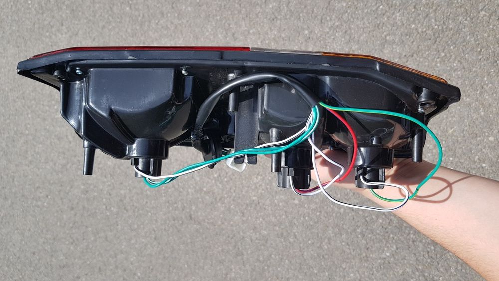 Lampa spate stop semnalizare Toyota Land Cruiser J70 73 79