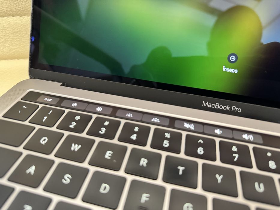 Laptop Apple MacBook Pro 2018 13 inch Touchbar