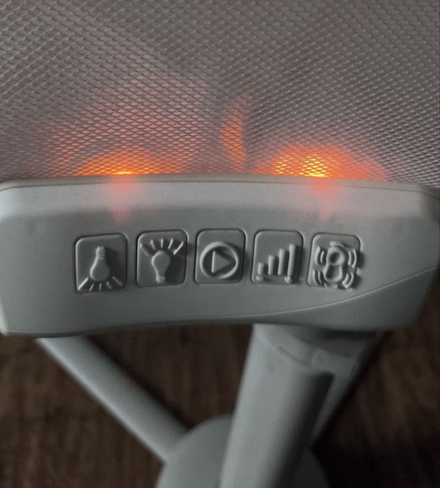 Pătuțul (cu livrare Buc/If) HALO BassiNest Swivel Sleeper