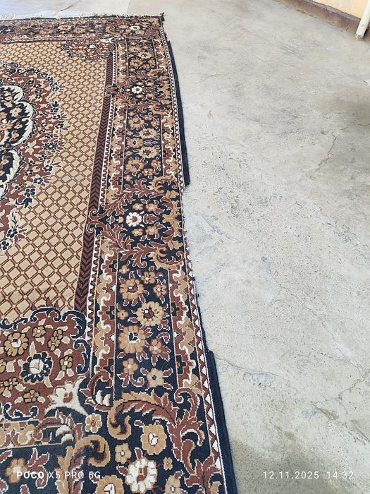 Гилам сотилади 3 та