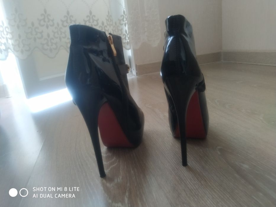 Лабутены, туфли,ботильоны