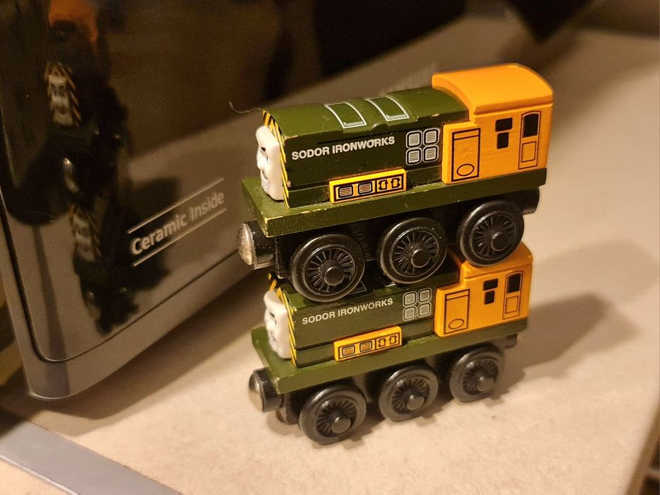 Thomas - Locomotive Iron Arry & Bert Sodor Ironworks - NOS