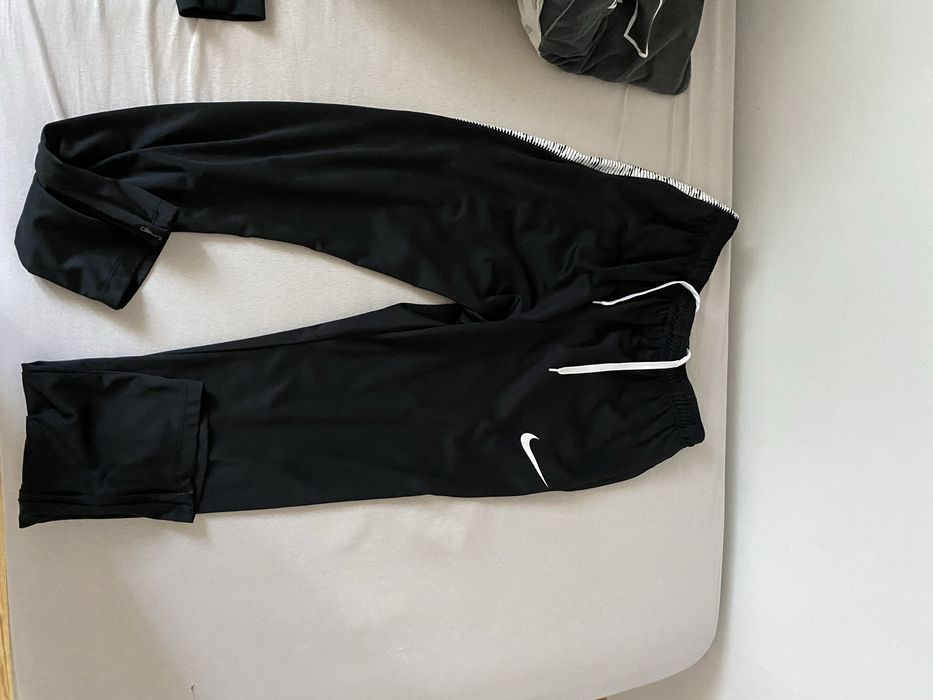 Vand trening nike URGENT!!!