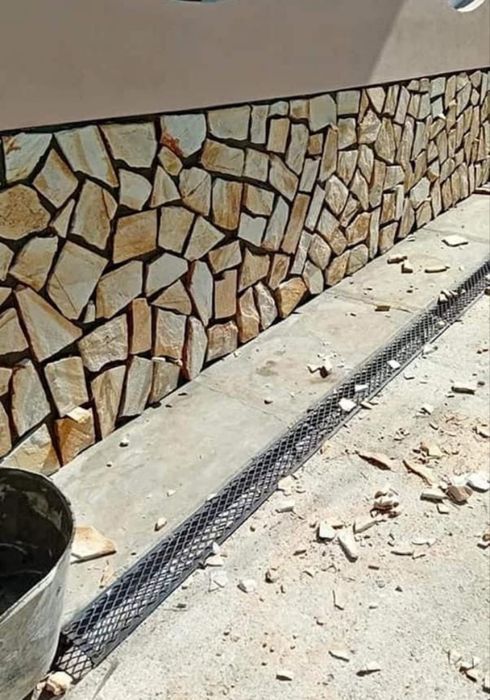 Piatră de vânzare