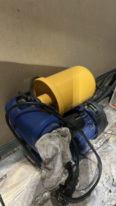 Срочно продам кател газовый 100 кв еще вакумныймнасос за 15 тысяч