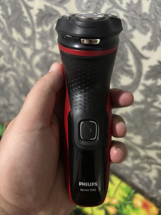 Бритва Philips..