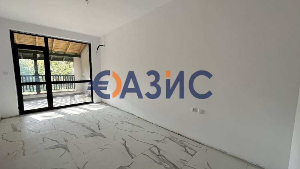 Продава се Тристаен апартамент в Приморско - 192 кв.м за 346 €/кв.м - Снимка #1
