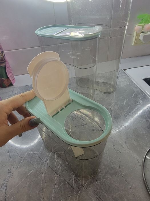 Продам контейнеры для сыпучих 7 шт