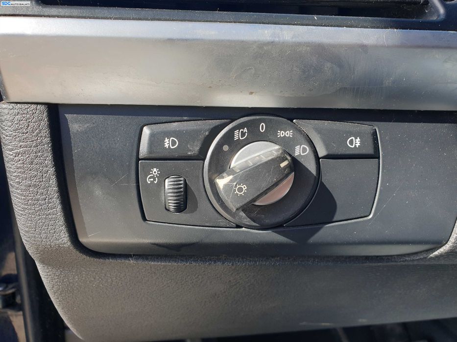 Bloc Lumini cu Proiectoare si Functia Auto BMW X5 E70 2006 - 2013 [K4915]