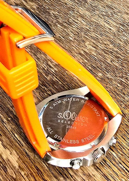 Ceasuri originale la super preț