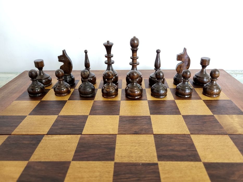 #4 Шахмат с табла