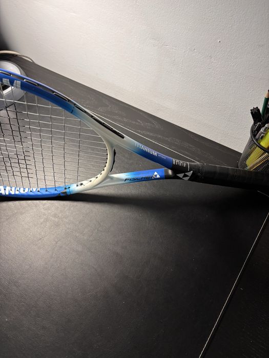 Racheta tenis pentru amatori