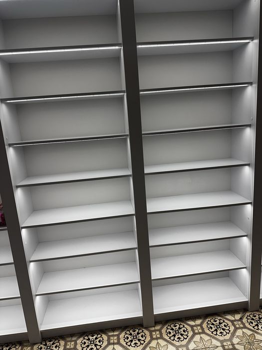 Полки для магазина с подсветкой Новый