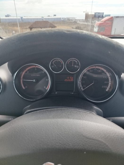 Vând Peugeot 308 din anul 2011
