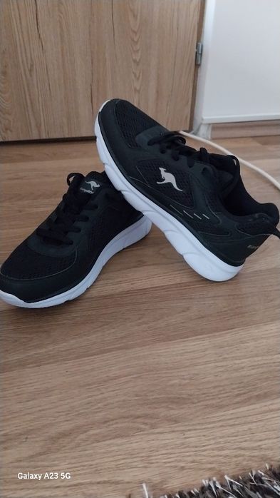 Adidasi originali Kanga nr.41.