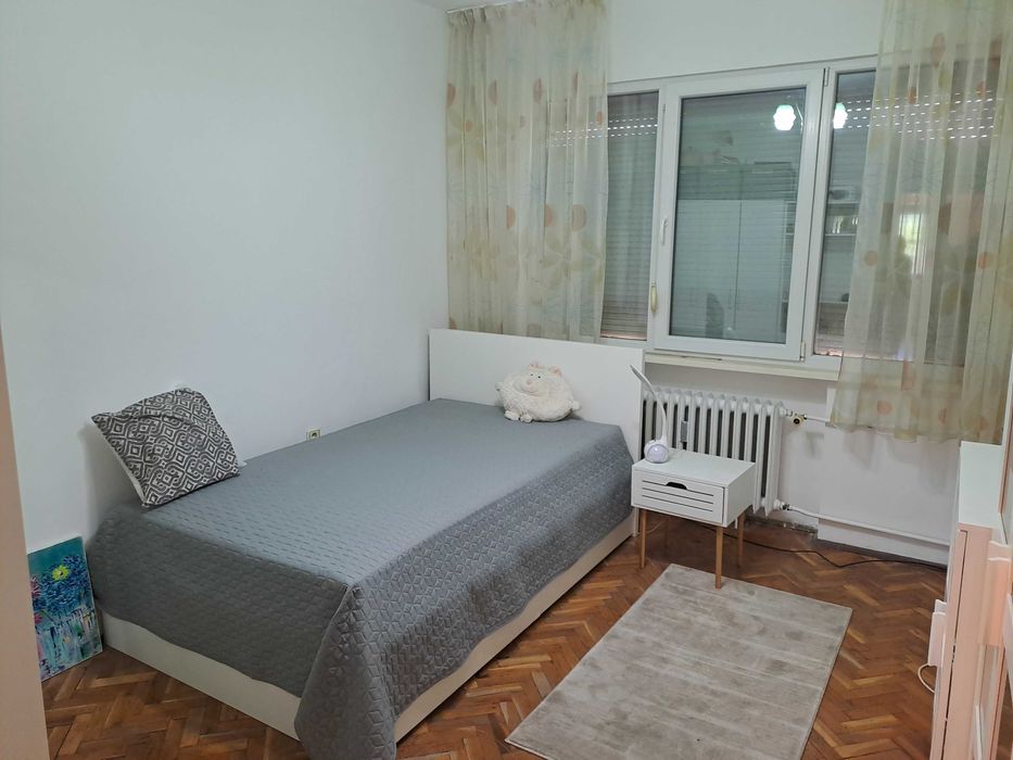 Продава се Тристаен апартамент в Плевен, Широк център - 121 кв.м за 1488 €/кв.м - Снимка #16