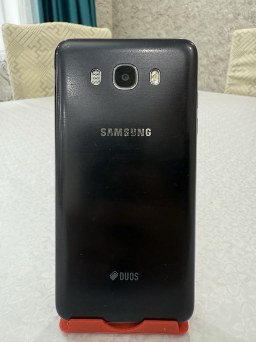 Samsung J7 16GB продам телефон