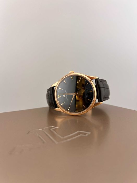 Наручные часы Jeager-Le-Coultre Ultra Thin