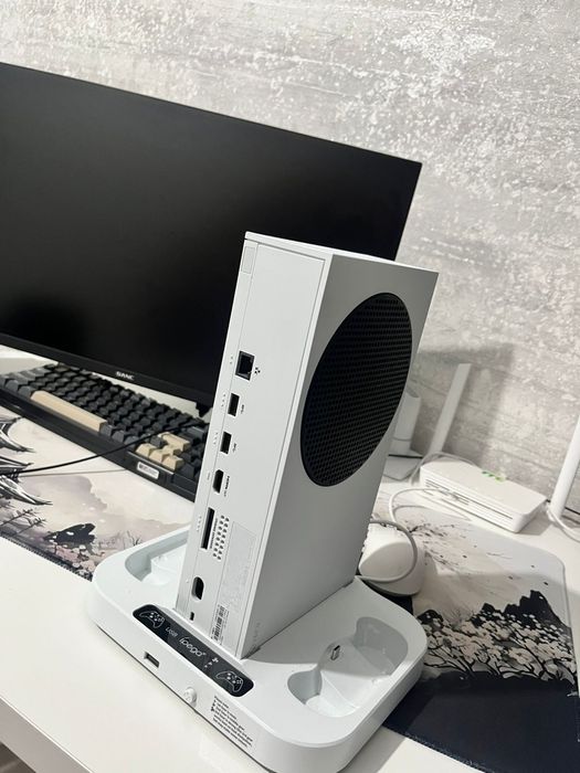 Продам Xbox S series