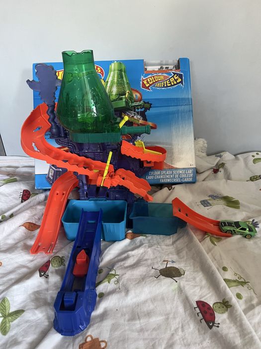 Hot Wheels водна писта