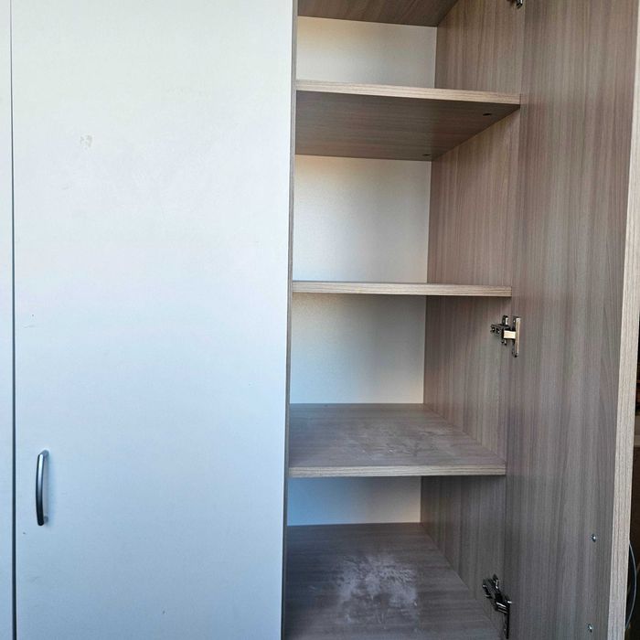 Шкаф в детскую комнату