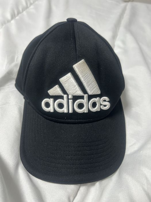 Оригинална шапка adidas