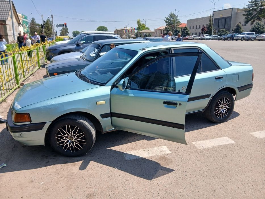 Mazda 323 bj в хорошем состоянии