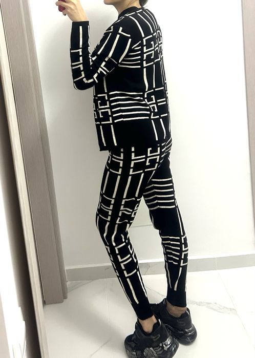 Compleu din 3 piese pantaloni+bluza+maiou S-M