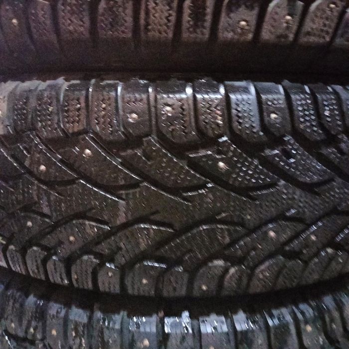 Продам зимние шины